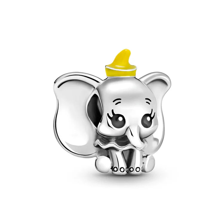 Berloque com o personagem Dumbo, da Myzoria